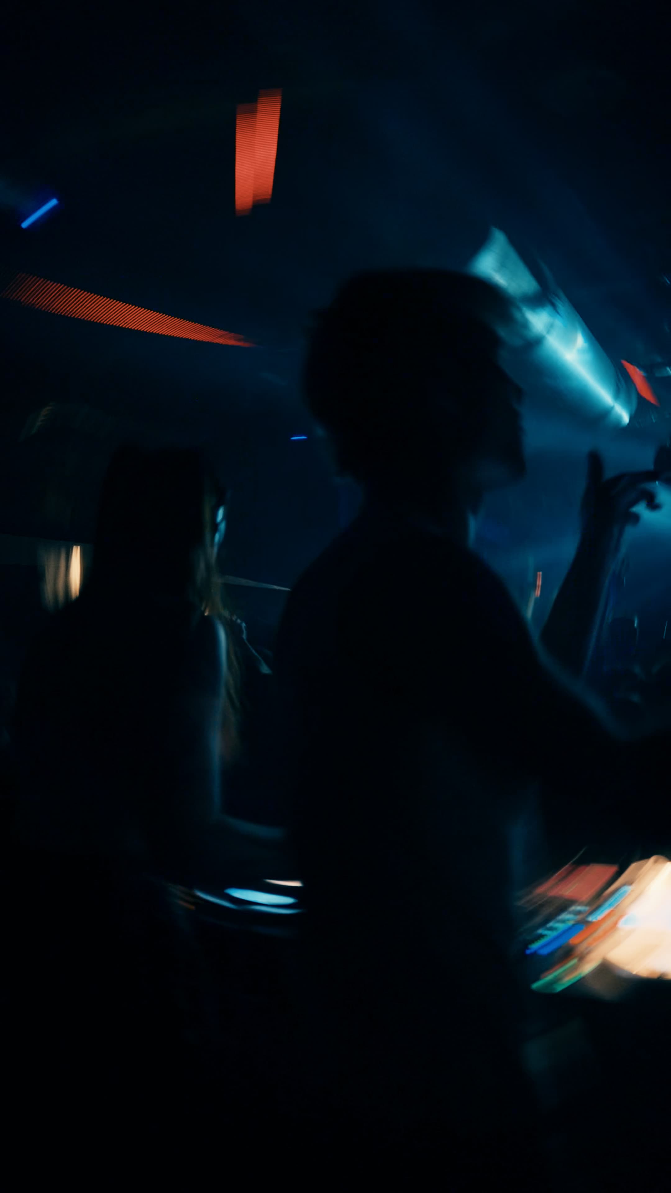 UNROMANTIC live — Photo 6